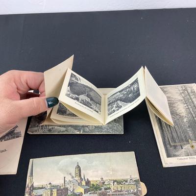 -107- POSTCARD | 3D Unique Vintage Postcards