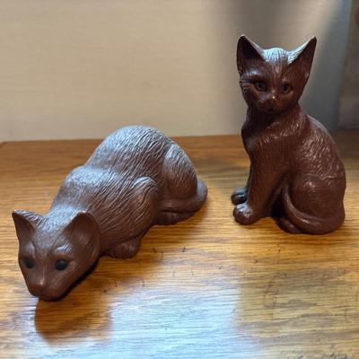 Red Mill Mfg resin cat figurines