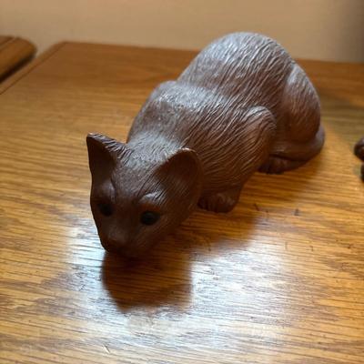 Red Mill Mfg resin cat figurines