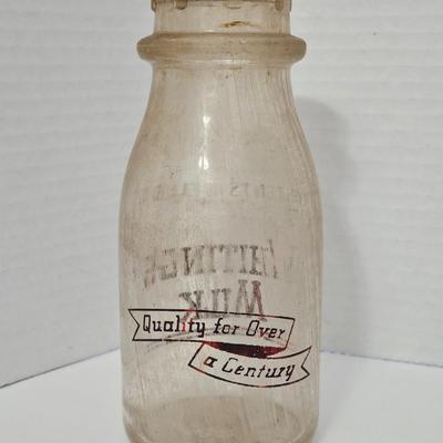 VTG Whiting's Milk Co. Clear Glass Half-Pint Bottle Red ACL