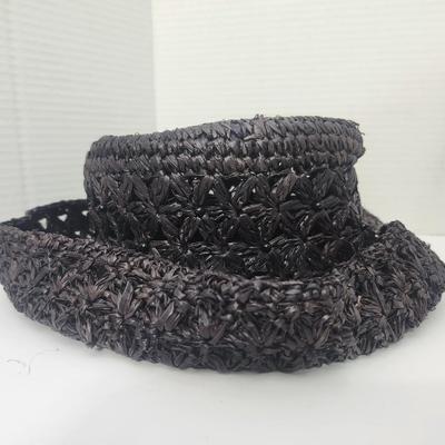 Liz Claiborne Women’s Black Woven Straw Style Hat Wide Brim Summer Sun Hat Made In China