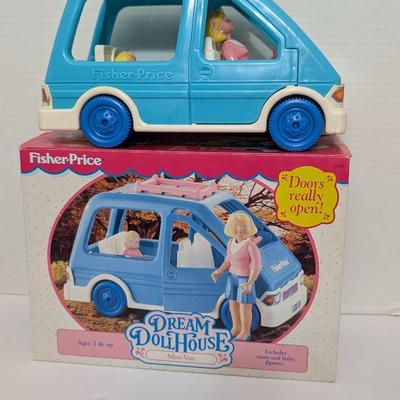 Vintage 1990s Fisher Price Dream Dollhouse MiniVan 4631 with Mom and Baby Figures in Box