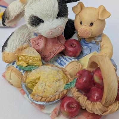 1998 Enesco Mary's Moo Moos You're As Good As Gold Figurine With Box #371483