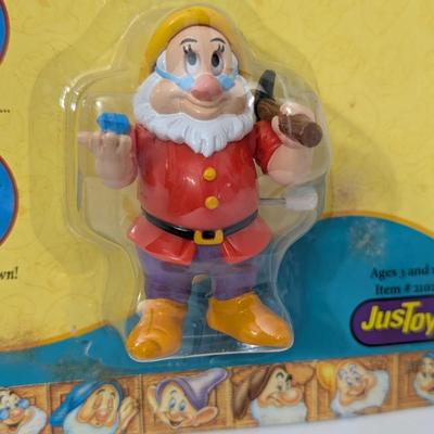 Vintage Disney Snow White and the Seven Dwarfs Doc Wind-Ems Wind-Up Figure by JusToys Item 21021