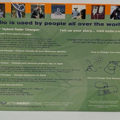 Solio Classic Hybrid Solar Charger Universal Power Bank in Box