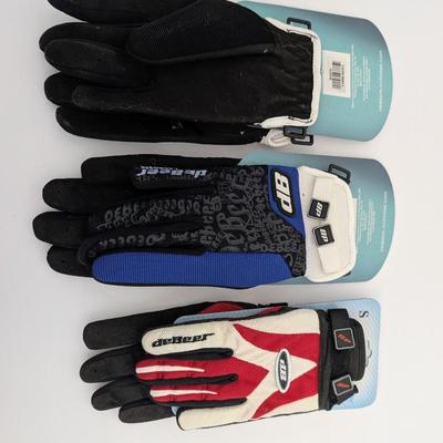 DeBeer Lacrosse Gloves Lot of 3 Pairs Black Blue Red White Adjustable Fit Grip New Old Stock