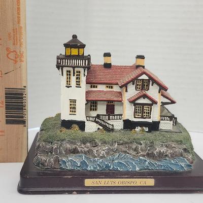1998 Oneida Studios Lighthouse Point San Luis Obispo CA Lighthouse Figurine