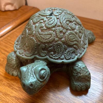 Vintage plastic/resin piggy banks