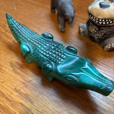 Figurines w/marble crocodile