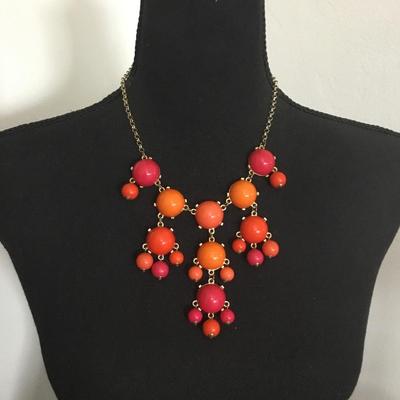 Super cute statement, necklace, gold toned