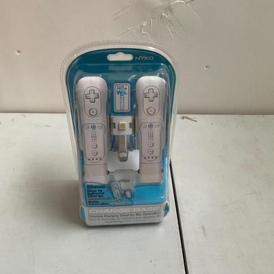 630 New in Package Charger Base for Wii Gaming Console