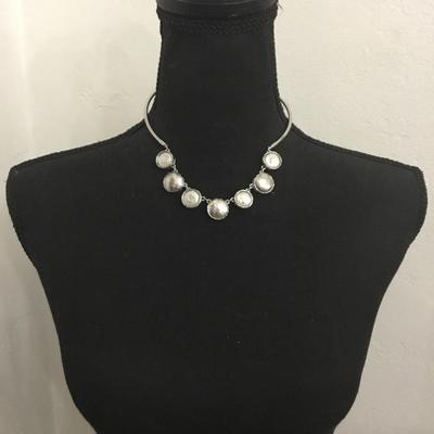 Beautiful very nice white house, black market, caller statement, necklace, mother of pearl