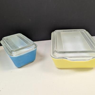 Vintage Pyrex Lemon Yellow Refrigerator Dish w/ Clear Ribbed Lid