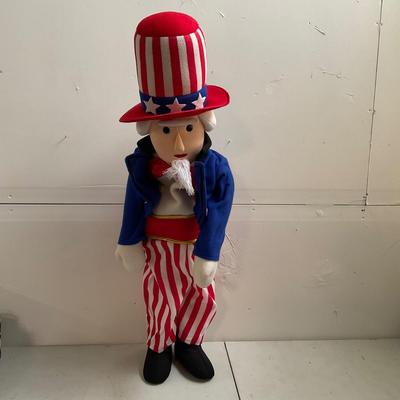 665 Standing Uncle Sam Home Decor