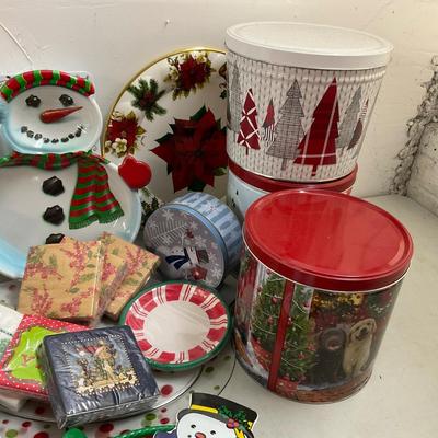 668 Lot of Holiday Melamine Serving Trays and Tins
