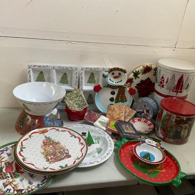 668 Lot of Holiday Melamine Serving Trays and Tins