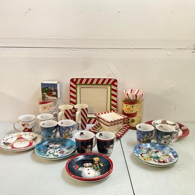 701 Large Christmas Mug and Plate Lot