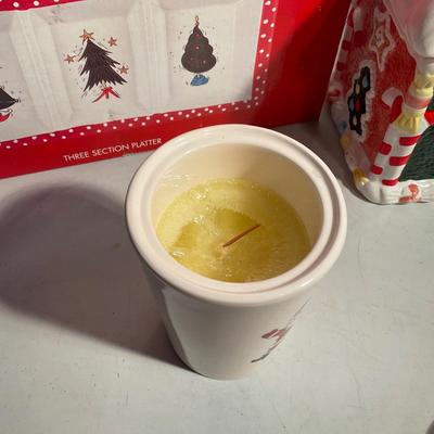 703 Christmas Ceramic Cookie Jars and Serving Dishes