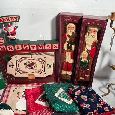 704 Vintage Christmas Home Decor Lot