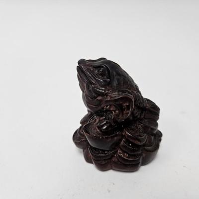 CKEG02. Vintage Carved Japanese Netsuke Bead, Luck Frog Wood, Signed