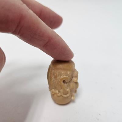 CKEG06. Vintage Carved Japanese Netsuke Bead, Man’s Head, Palm Ivory