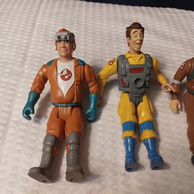 1989 GHOST BUSTERS ACTION FIGURES AND CHILD'S ELASTIC BELT