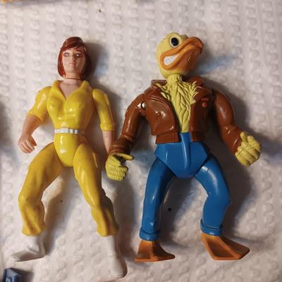 MISC TOY ACTION FIGURES