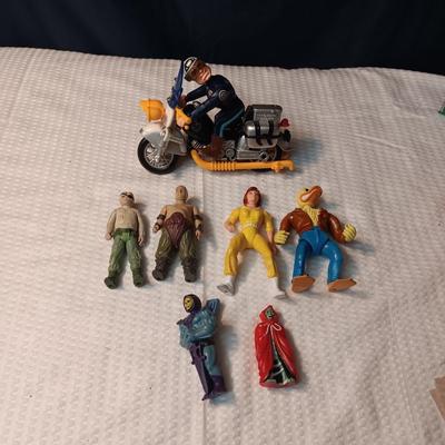 MISC TOY ACTION FIGURES