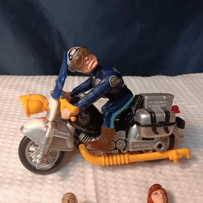 MISC TOY ACTION FIGURES