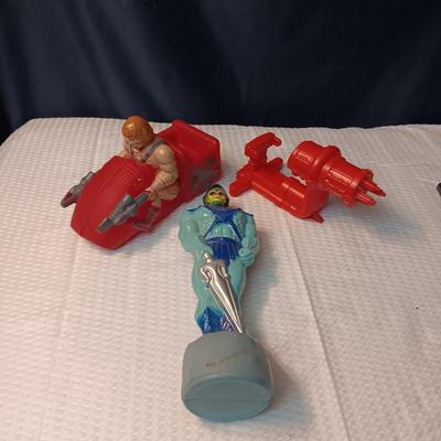 MOTU SKELETOR SOAKIE, ATTACK TRAK VEHICLE AND LASER CANNON ACCESSORY