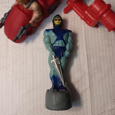 MOTU SKELETOR SOAKIE, ATTACK TRAK VEHICLE AND LASER CANNON ACCESSORY