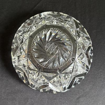 Collection of Vintage Cut Glass Ashtrays (LR-SF)