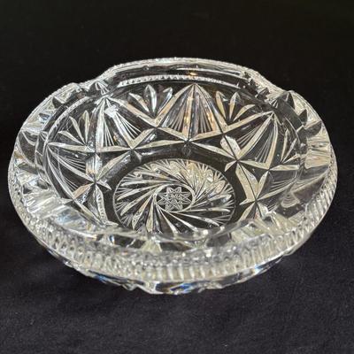 Collection of Vintage Cut Glass Ashtrays (LR-SF)