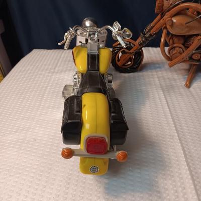 A WOODEN MOTORCYCLE AND 2 DIE-CAST MODELS