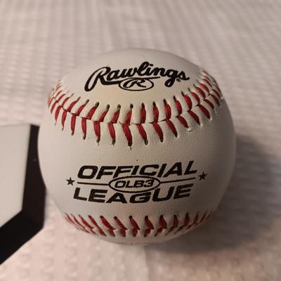 AUTOGRAPHED BASEBALLS