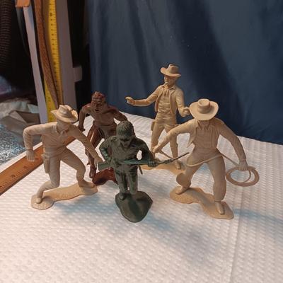 LARGE 6" ACTION FIGURES