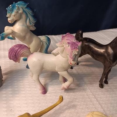 MISC PLASTIC FIGURES