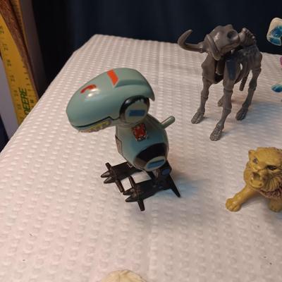 MISC PLASTIC FIGURES