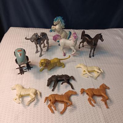 MISC PLASTIC FIGURES