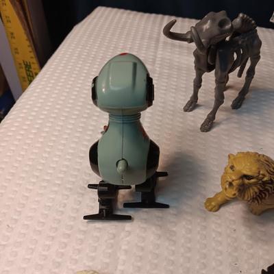 MISC PLASTIC FIGURES