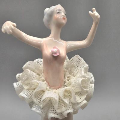 LOT 22L: Pair of Capodimonte Ballerinas