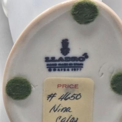 LOT 23L: Lladro Porcelain Figurine Girl With Calla Lilies