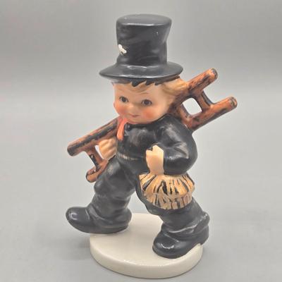 LOT 27L: Vintage Arnart 5th Avenue Hand-Painted Porcelain Figurine and Hummel Figurines