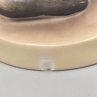 LOT 30L: Hummel and Arnart Creations Figurines