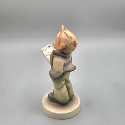 LOT 30L: Hummel and Arnart Creations Figurines