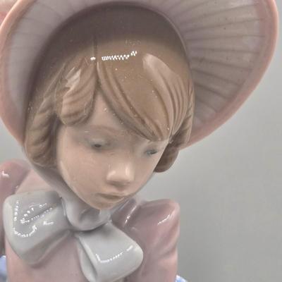 LOT 32L: Retired Lladró For You