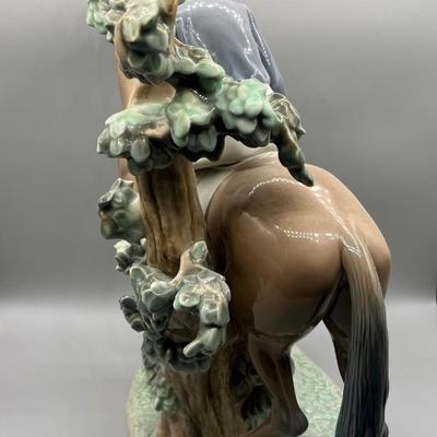 LOT 44L: Large Lladro Figurine - Jockey With Lass