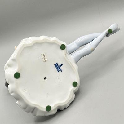 LOT 50L: Lladro Ballerina Figurine - Phyllis