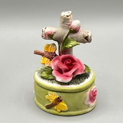 LOT 51L: Porcelain Flowers - Capodimonte and More
