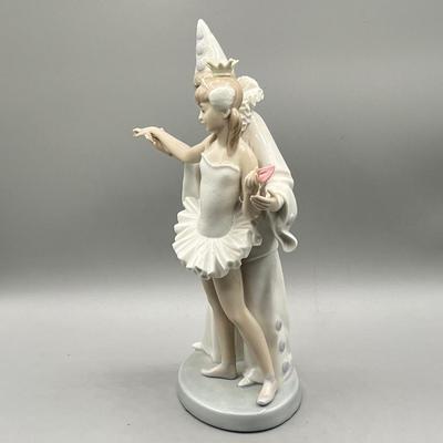 LOT 54L: Lladro Carnival Couple - Ballerina and Clown Figurine